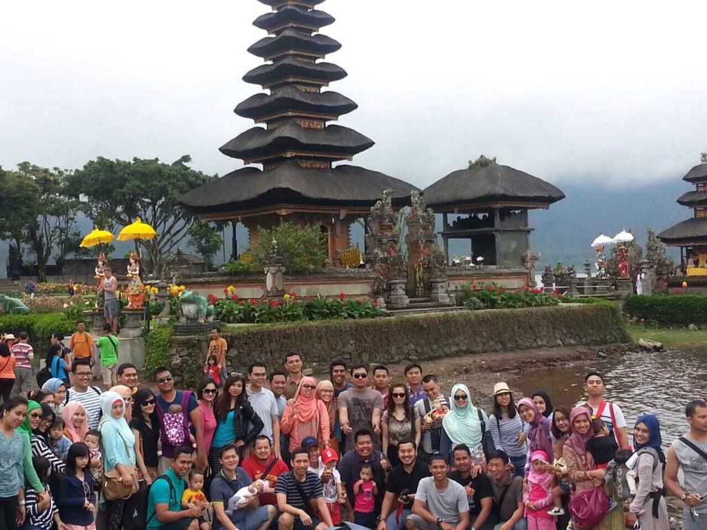 evnspy's tweet photo. @IMS_NET a Decade Unite Us.,. Udah pada Bawa junior smua kcuali gw Yg msh mencari.,.hehe #IMS_reuni http://t.co/ShY4VMvc9g