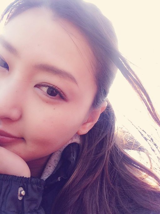 撮影中。 外めっちゃ風強いよ〜 http://t.co/tnnQTahLbQ