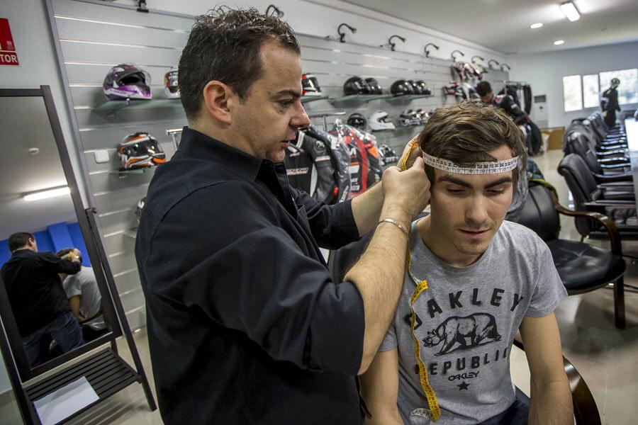 Pronti per una nuova carrellata di foto?
#ls2protectingdreams <a href="/LS2Official/">LS2 Helmets Official</a> #LS2Arrow ad hoc per <a href="/lorisbaz/">Loris baz</a>