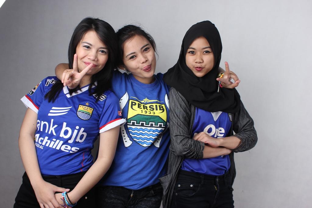 Met pagi juga, jilbabnya cantik teh ... :) RT @niastefhanilee: selamat pagi dulu atuh({})