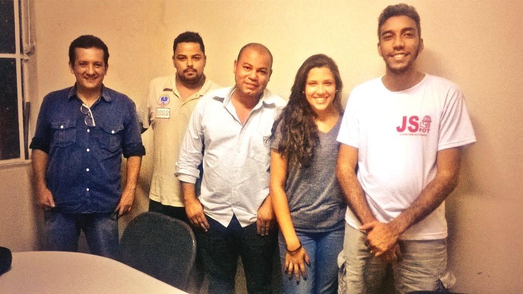 JSPDTContagem's tweet photo. Hj a executiva da @JSPDTContagem se reuniu p/ fazer o balanço d 2014 e definir as metas d 2015. Turma unida e animada http://t.co/obYtJpcIxB