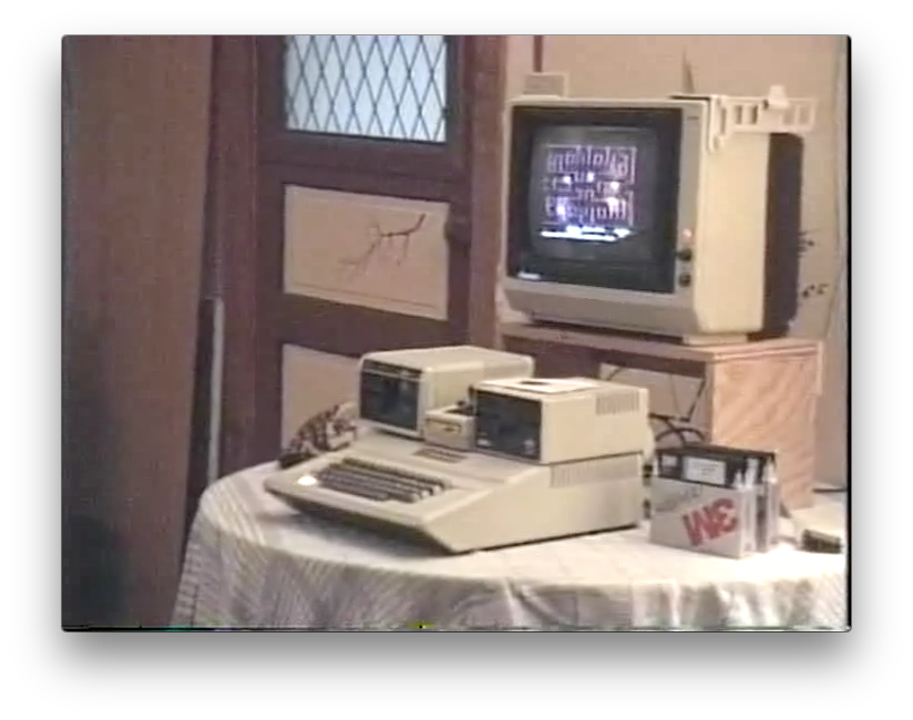 duhproject's tweet photo. Excellent! RT @FozzTexx: Found some video of the very first computer I ever had, the #AppleIIPlus! @susiegramma http://t.co/mL1Im9xHDZ