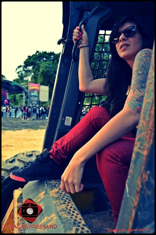 DJBambiShaker's tweet photo. #TBT 📷💗 @unionrockshow @parquex @CaracasFreeMind / octubre 2011 http://t.co/joxnFJMtCv