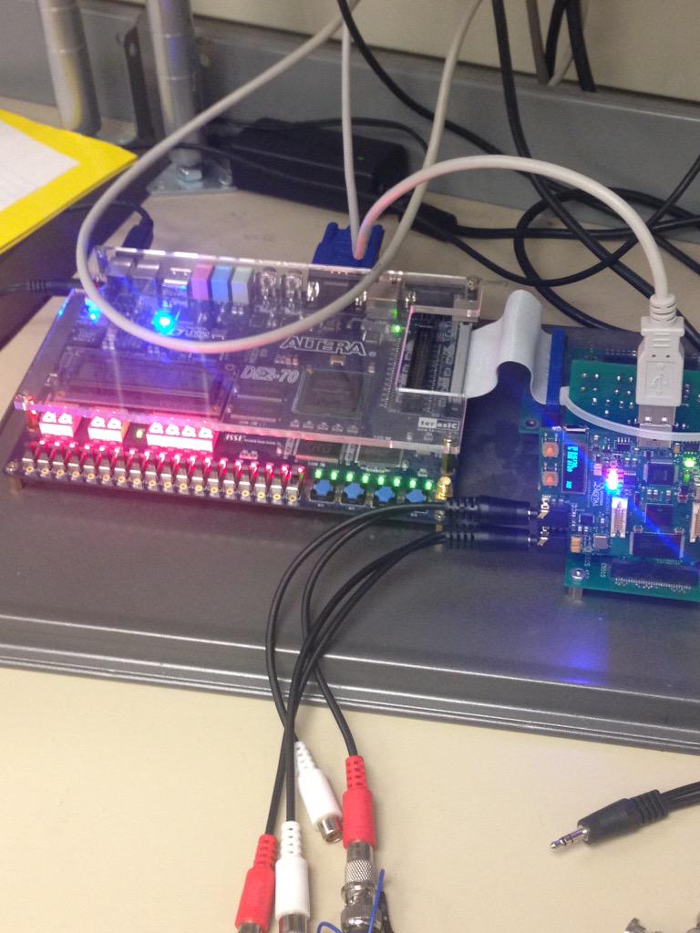 UMichStudents's tweet image. Approaching my fifth hour in lab. #engineerprobs -C