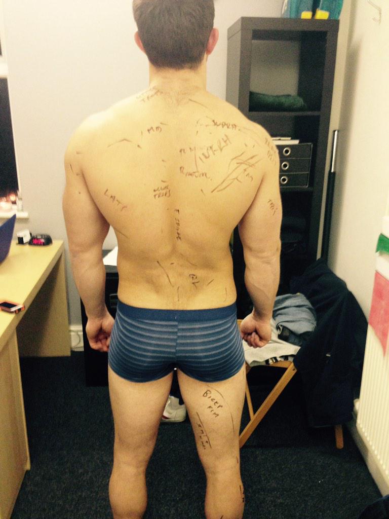 SMART_Perform's tweet photo. Anatomy revision with the help of body @IamKillerTom.@fitnumber08 @AliceRees7 you missed a good sesh #clothlessclug http://t.co/kXZmotgfdq
