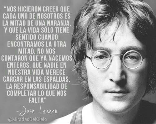 Miradasdelcielo's tweet photo. Nos hicieron creer que cada uno de nosotros es la mitad de una naranja... 
#MiradasDelCielo http://t.co/nMnqXNEg9u