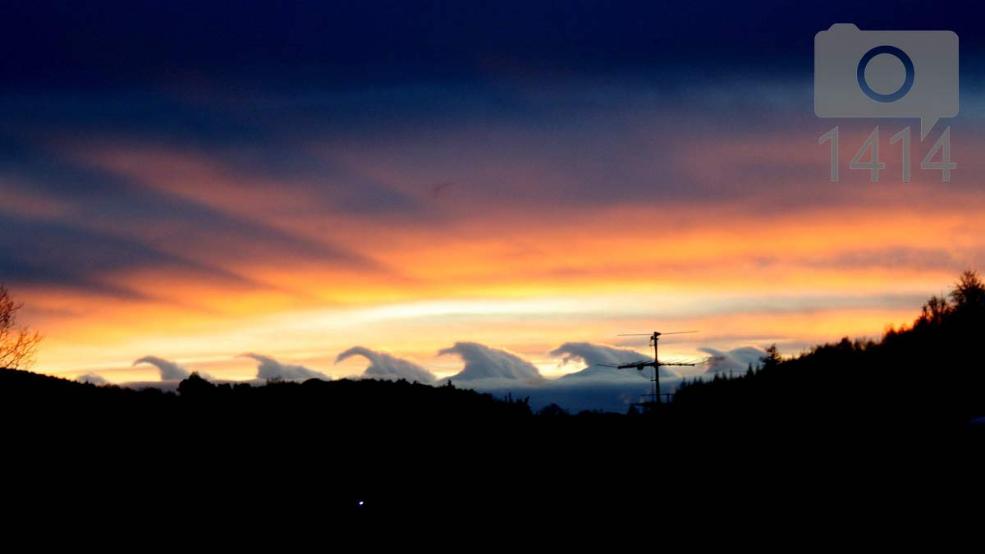 Manchmal macht der Himmel ne ganz schöne Welle. via <a href="/BILD1414/">Leser-Reporter</a> bild.de/news/leserrepo…