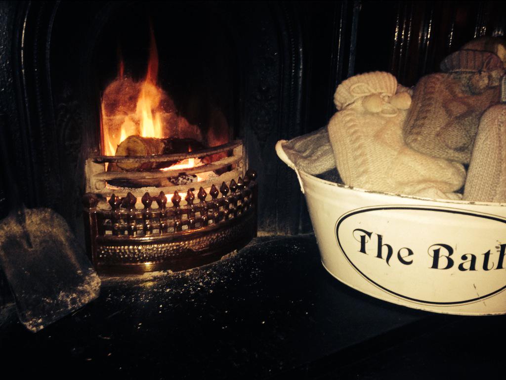 Thebathpub tweet media