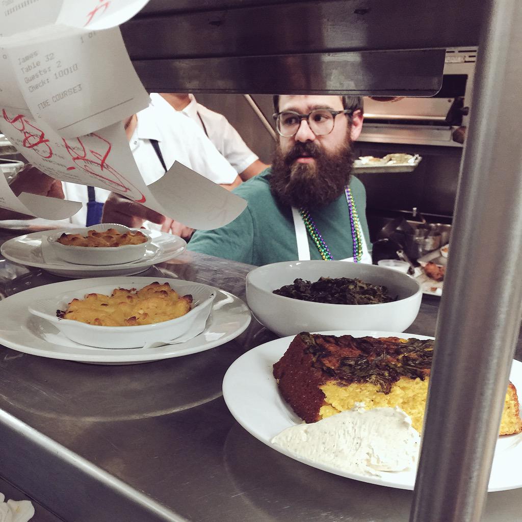Vinny Dotolo holding down the line at the #ElJefe Nola themed pop up at Animal last night. <a href="/RidingShotgunLA/">ridingshotguntwo</a>