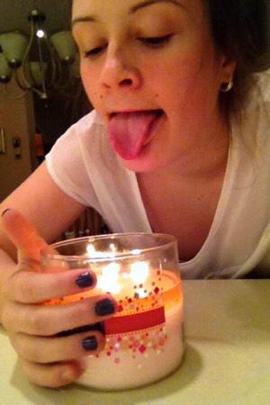 518Page's tweet photo. "@alexisgreklek hottest fucktard there is" http://t.co/ti5Pom11aC