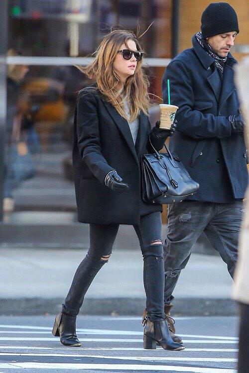 postbestoutfits's tweet image. Ashley Benson