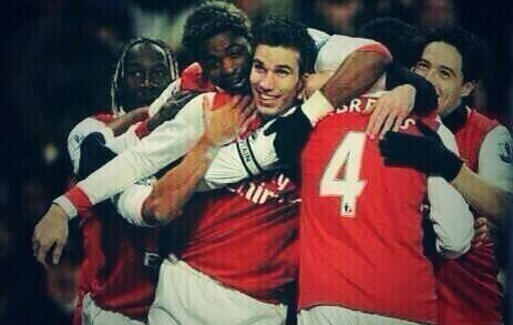 FootballFunnys's tweet photo. So much loyalty in one photo. http://t.co/OxalU8WOGZ