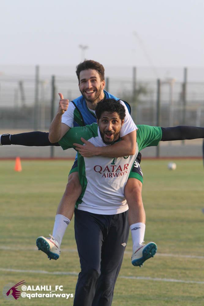 صور من تدريبات الفريق الكروي الأول علی ملاعب مدينة الملك عبدالله اليوم الخميس 15 يناير 2015م