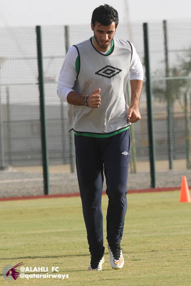 صور من تدريبات الفريق الكروي الأول علی ملاعب مدينة الملك عبدالله اليوم الخميس 15 يناير 2015م