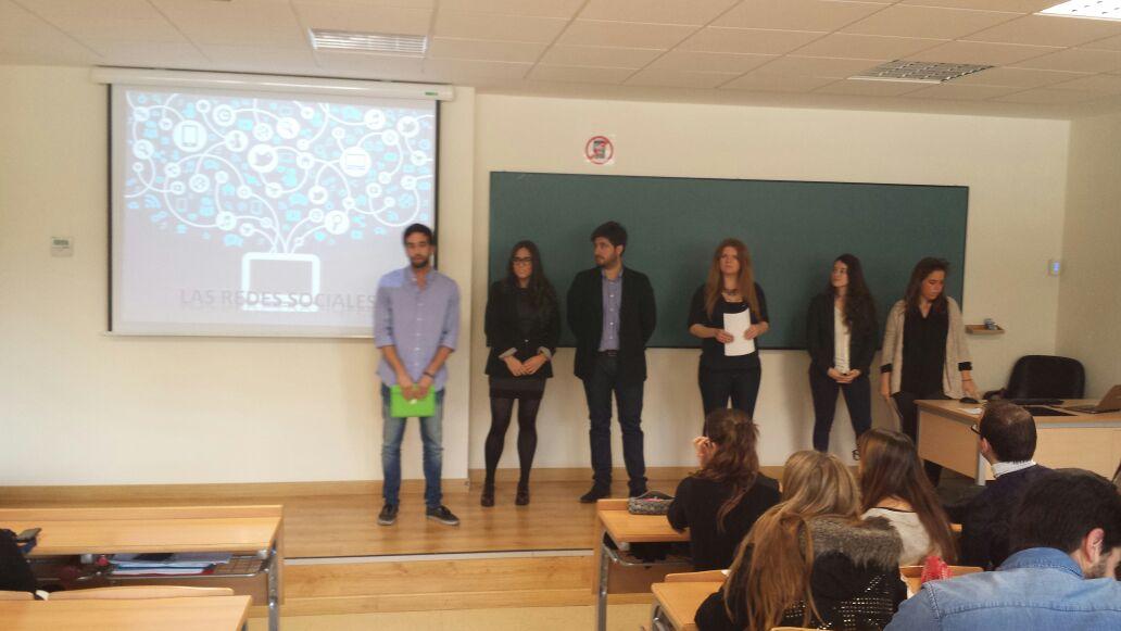 DcomercialUS's tweet photo. Nuestro equipo de community manager de Facebook y Twitter http://t.co/VDHSaqcFlY