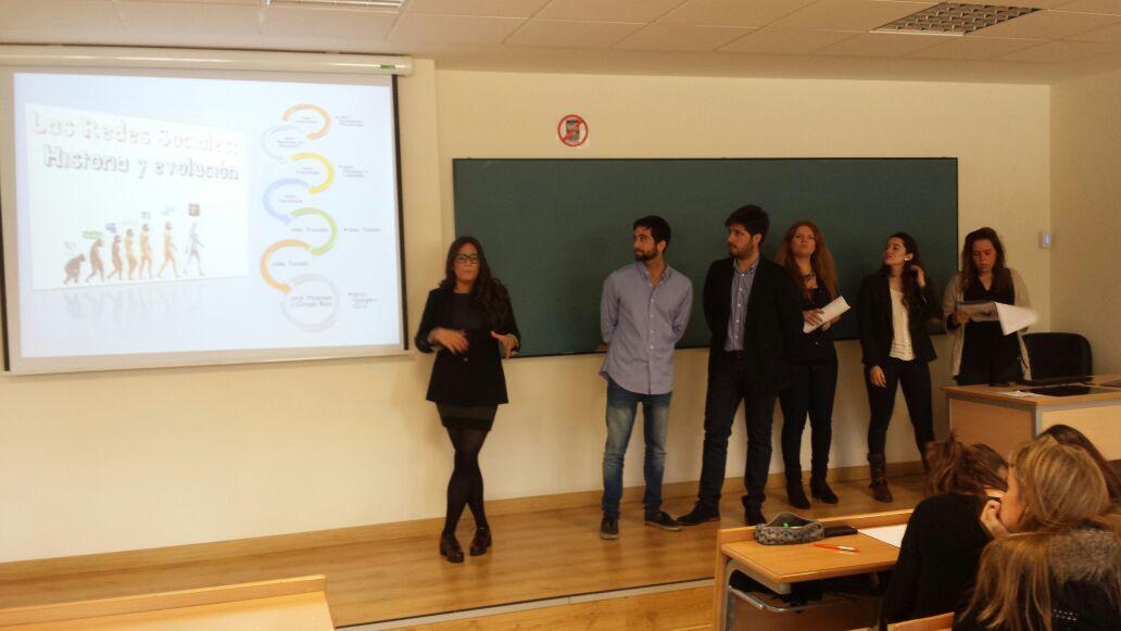 DcomercialUS's tweet photo. Nuestro equipo de community manager de Facebook y Twitter http://t.co/VDHSaqcFlY