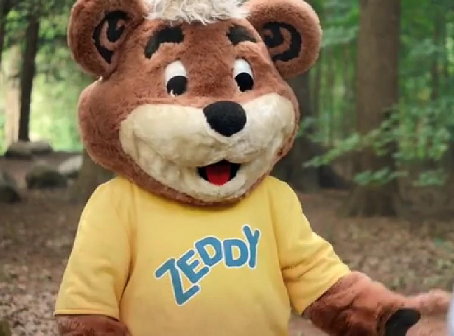 Zanafkein's tweet photo. @MapleLeaf_Tom @CJAY92 #BringBackZeddy If we revive this we won't be eternally too late for the early bird special! http://t.co/DI7xw1HMbw