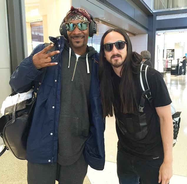AokiSteveMexico's tweet photo. CONFIRMADO: Steve &amp; Snoop Dogg, harán una colaboración para #NeonFuture ll. http://t.co/uiMoo2P1kF