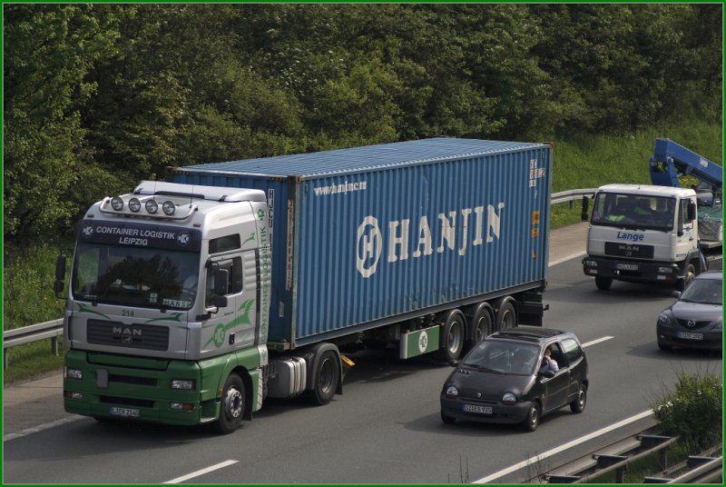 Alle Waren werden direkt bist zum Kunden geliefert. Lieferung vom Einzelstück bis hin zum kompletten See Container