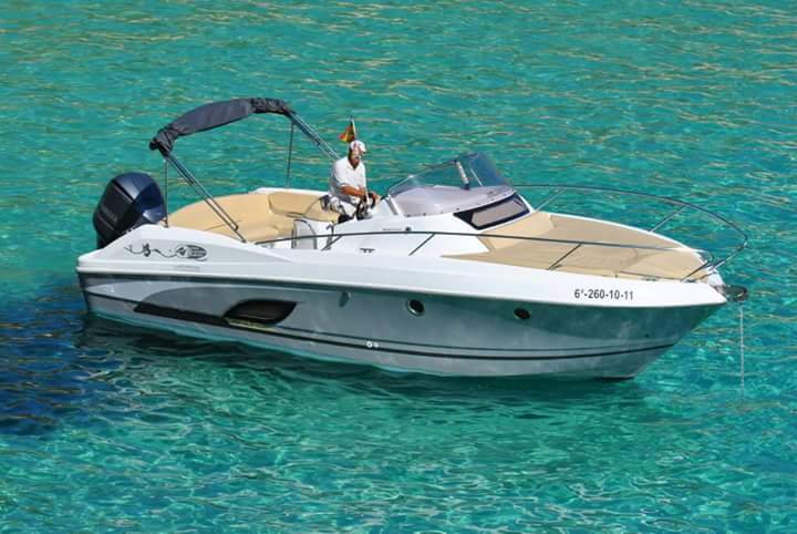 Beneteau Flyer 850