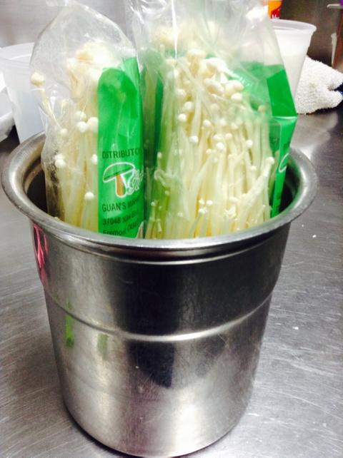 thesugarchef's tweet image. I&apos;m pretty sure we didn&apos;t buy these {$45} containers to store mushrooms in the walk-in. pacojet #pastryproblems