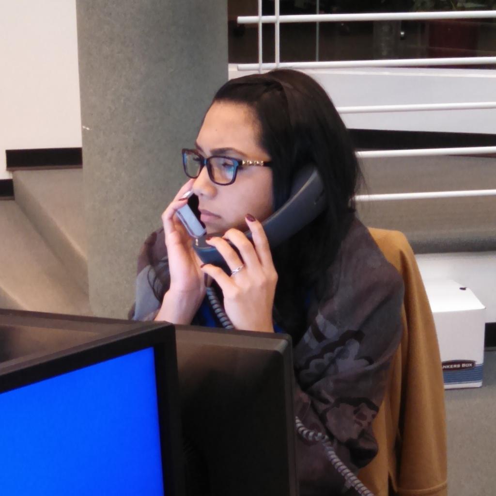 LisaThalhamer's tweet image. Investigative journalism in action @Rosa_WMUR making it happen! #TwoPhones