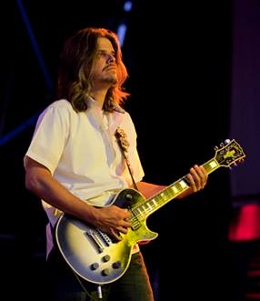 Happy birthday to Tool guitarist Adam Jones, He\s 50 today! 