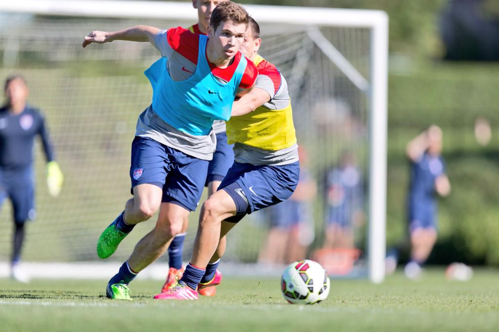 Everyone wish and midfielder a very happy birthday! 