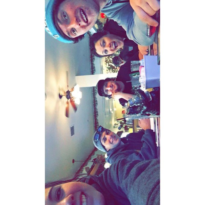 Best friends I could ask for! :) http://t.co/B6vKTmJp1r<a href="/tag/love"class="tags"><span>#love</span></a><a href="/tag/friends"class="tags"><span>#friends</span></a><a href="/tag/family"class="tags"><span>#family</span></a>