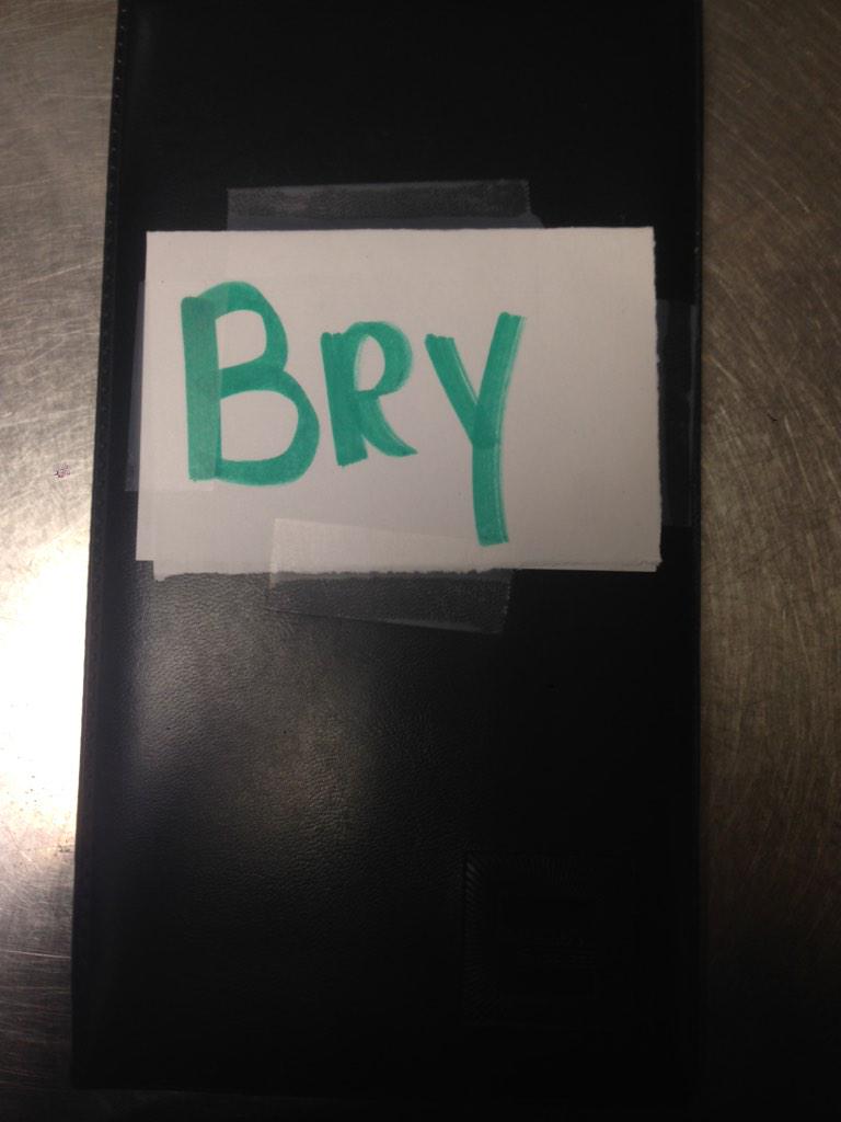 blfournier97's tweet photo. It's official! I even have my own book🙈😍😋#waitressing #putnams http://t.co/iPag3wVy86
