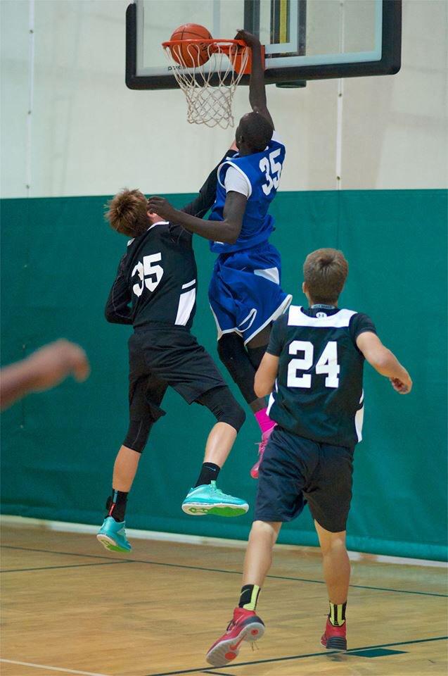 #Tbt to the craziest dunk I've EVER seen in person! 🙌🏀😂
