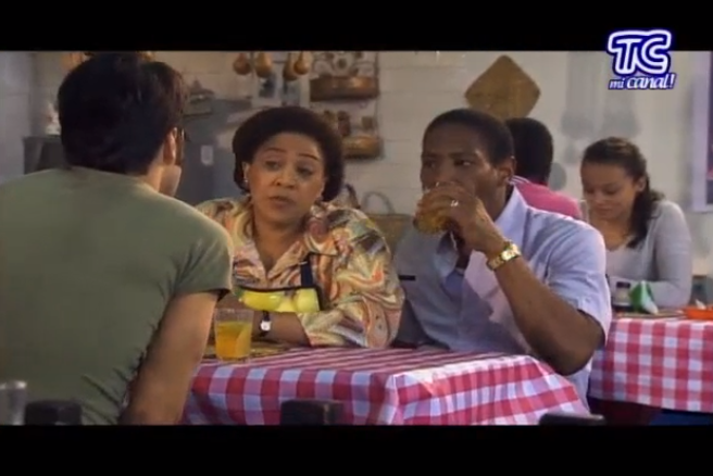 tctelevision's tweet photo. Amadeo consigue empleo con Doña Hortensia, ¿Cómo crees que le irá?
#NicheTC http://t.co/pNjVDaT1i1