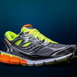 SauconyUK's tweet photo. Want to win the new #HurricaneISO? Head over to @TheRunningBug #FindYourStrong #Competition #ISOSeries http://t.co/hHJO99vgVL