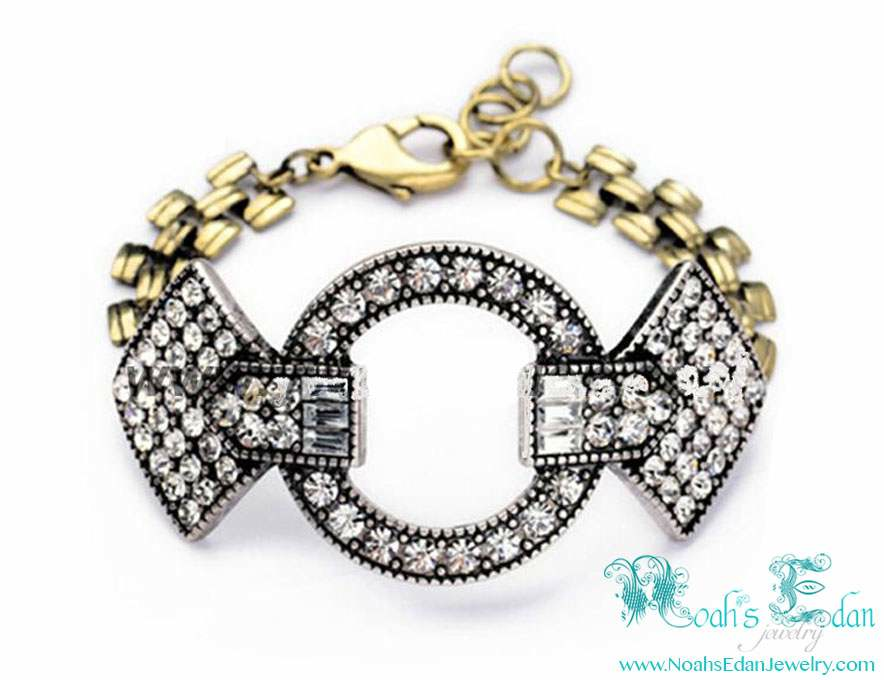 NoahsEdan's tweet photo. Crystal Gold | Noah's Edan Jewelry http://t.co/azZlf25FPz via @NoahsEdan http://t.co/w26pOZ0zHG