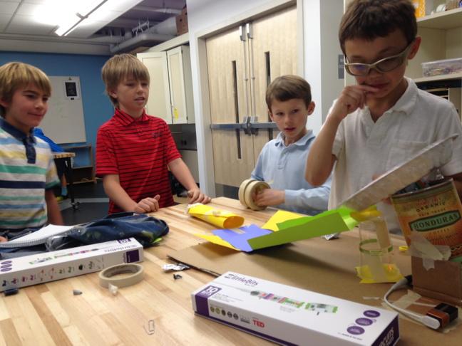 mrdejesus4's tweet photo. Designing a marble maze challenge using @littleBits #tsbscience #STEM http://t.co/AqdujYVVFo