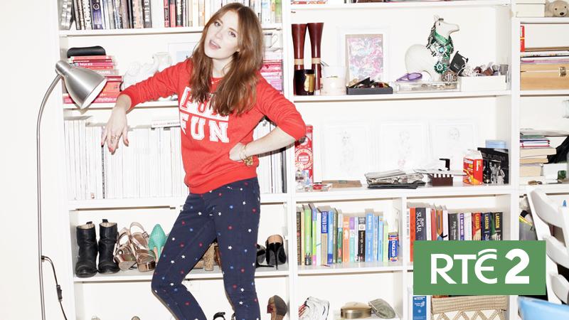 RTE2's tweet photo. @angelascanlon is our undercover red head, hitting the bars to ask if blondes have more fun #HelloBritney #OiGinger! http://t.co/9QLZv0IPaL