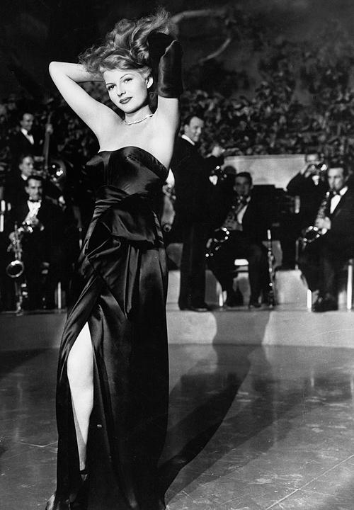 Fascinating Historical Picture of Rita Hayworth in 1945 