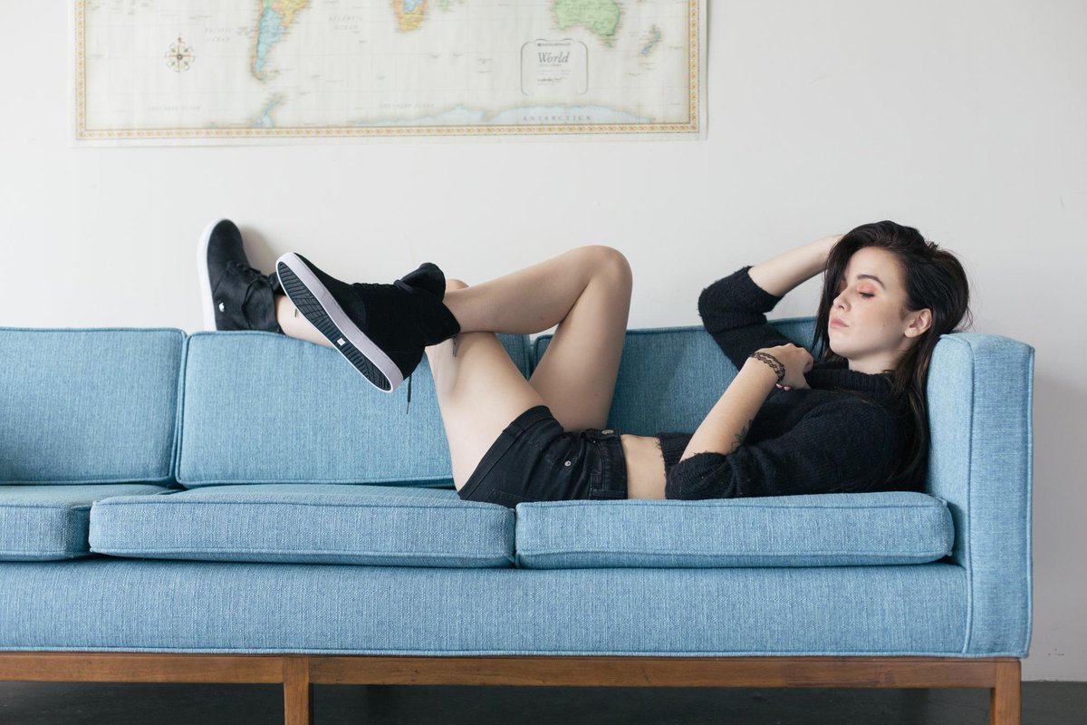 SupraFootwear's tweet photo. Couch surfing with @AcaciaBrinley in our Joplin boots http://t.co/x6VyuQQ3hd http://t.co/vzqHRUuRF4