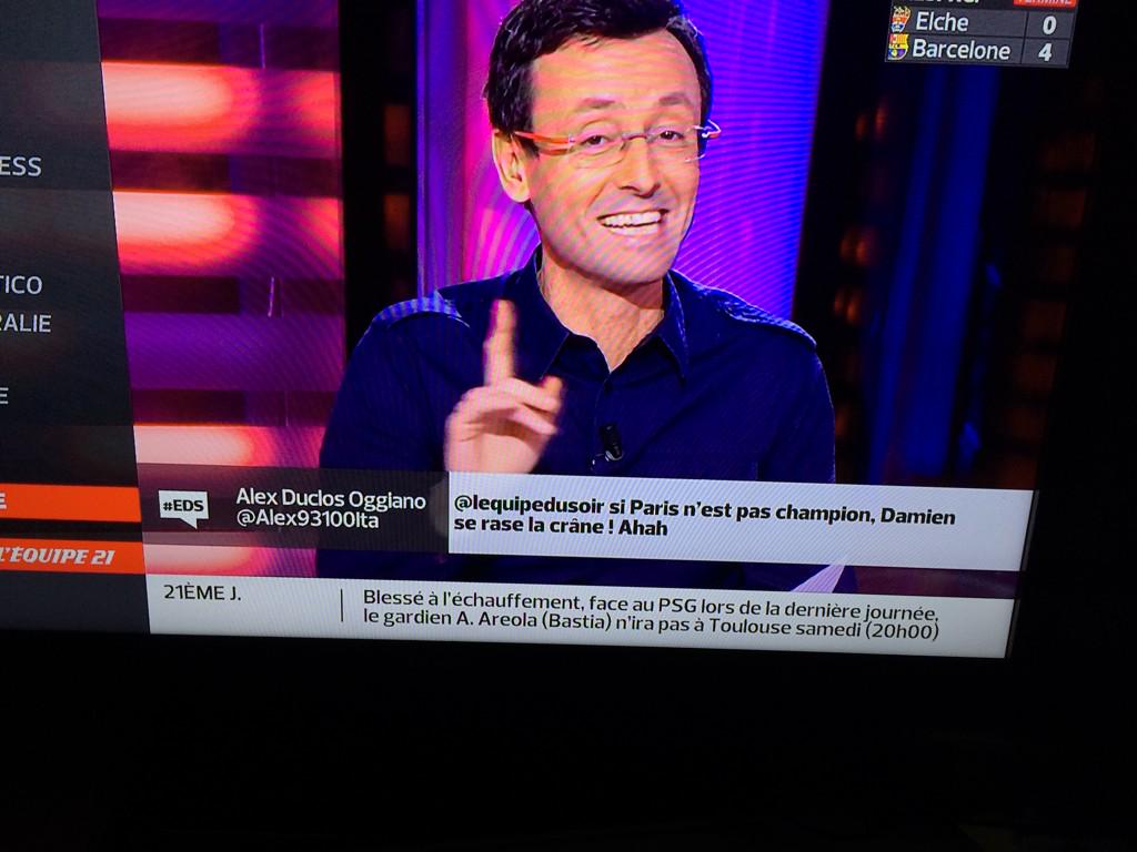 Alex93100Ita's tweet photo. Premier jour de tweet et je passe à la Tv mdrrrrrrr http://t.co/leoON3Urq3
