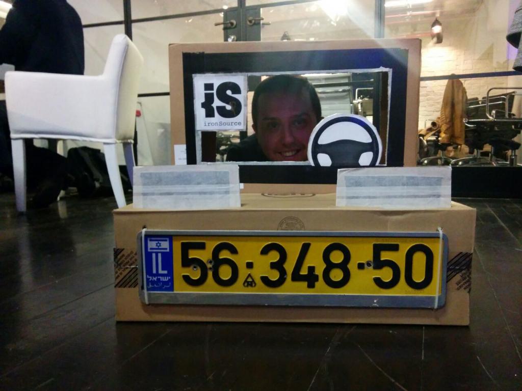 Rachelyehe's tweet photo. Soon we will announce the winner. Been a hack of a hackathon #azuretv #iot http://t.co/HGHAzWPpeH