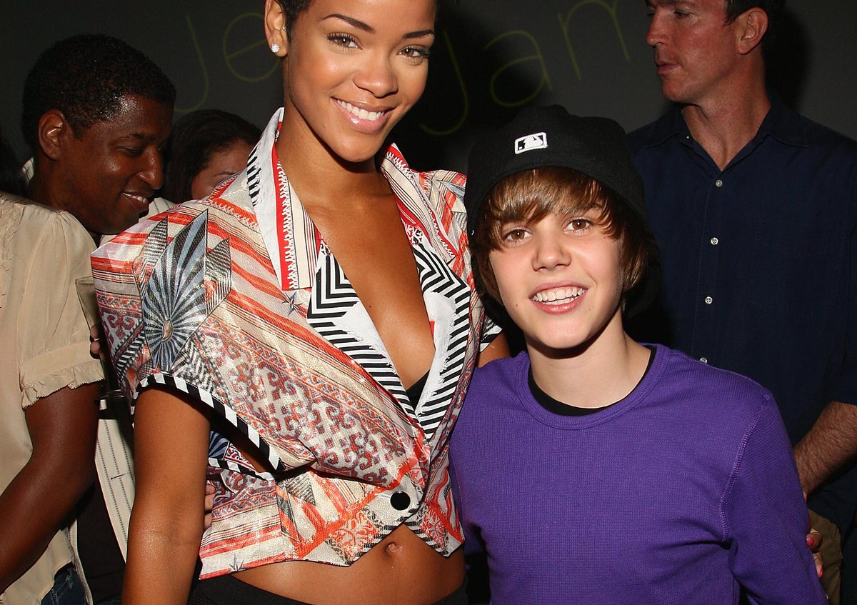 J14Magazine's tweet image. We're getting sooo nostalgic with these @justinbieber memories! bit.ly/1xubglk #Beliebers #8YearsOfKidrauhl