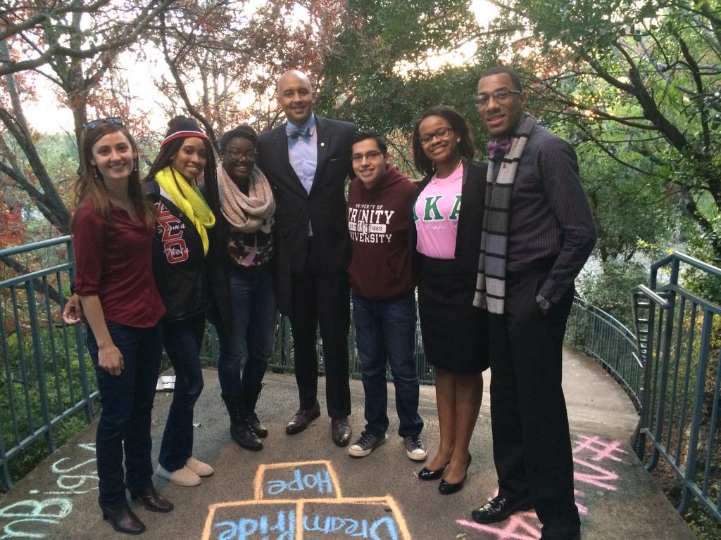 Trinity_U's tweet photo. #TUDreamTeam @VisitSanAntonio http://t.co/6W0R7vdogY