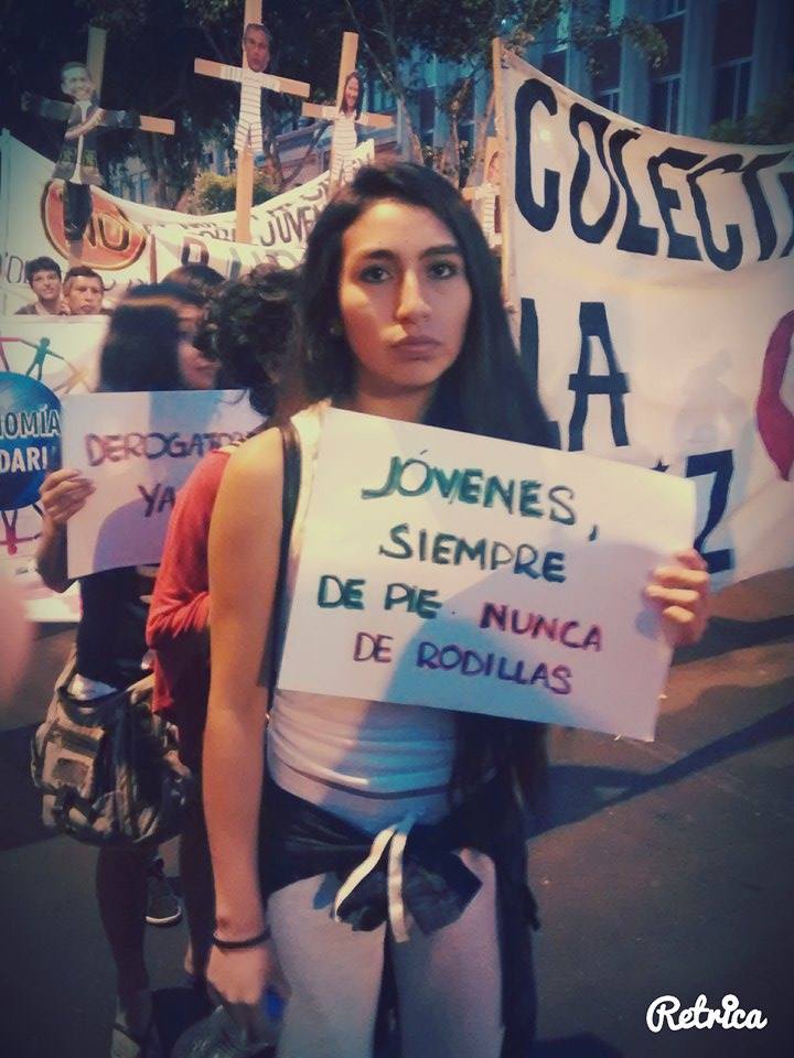 laranape's tweet photo. Estudiar y luchar es deber estudiantil. #LeyPulpin #15Ene http://t.co/4vsfYfa8XR