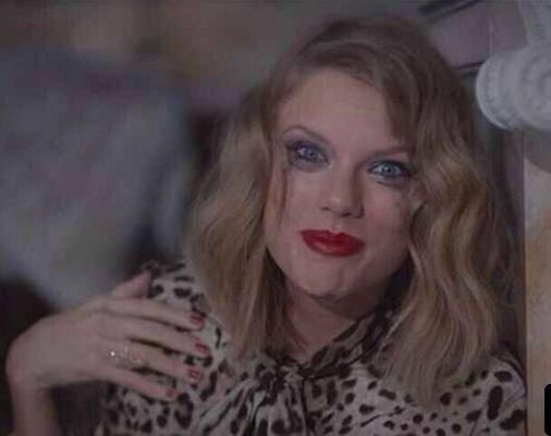 Sariis_22's tweet photo. "@awkwardposts: when youre completely losing ur shit and someone asks if youre okay http://t.co/Kih3LlHmei" @daherondale