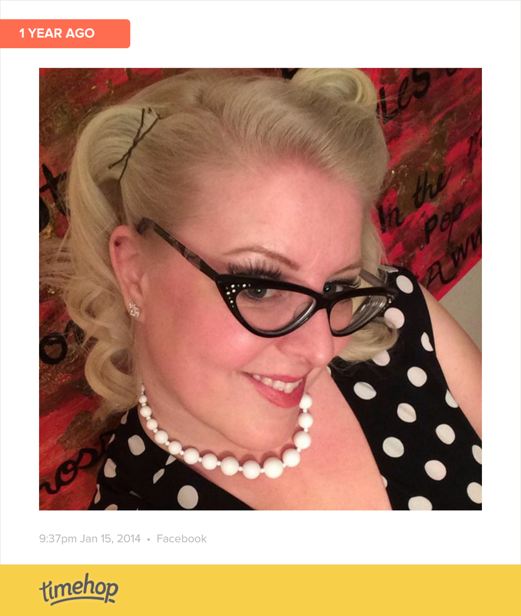 BrokenDownChevy's tweet photo. Today is my Kelly-versary!!!! A year ago was the very first time I had a hair appointment with the lovely and tal... http://t.co/0twLeMGeG8