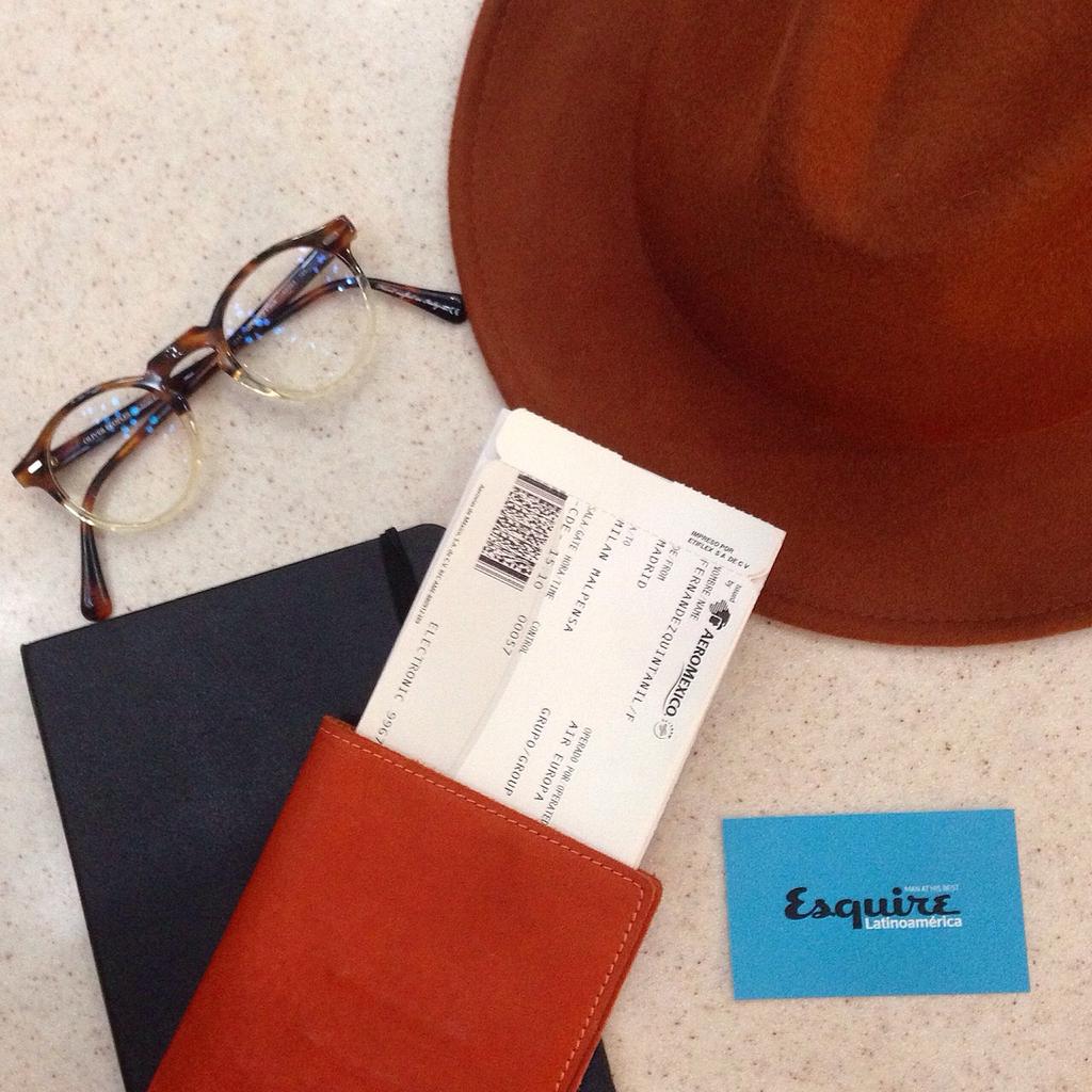 Partimos rumbo al Milan Fashion Week #mfw #feelTheFashionWeek @cameramoda <a href="/FFdz/">Fernando Fernandez</a> #EsquireEnMilan