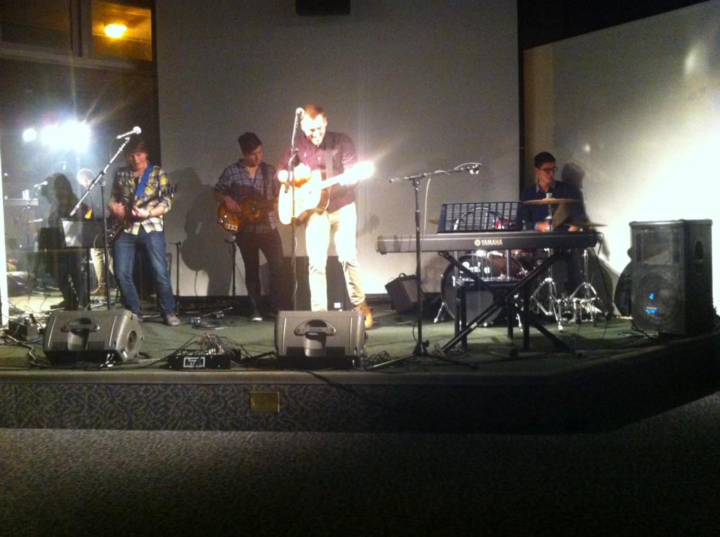 laura_uhey's tweet photo. “@HUStudentSenate: First act - "Mouse Rat" performing "Yellow" by Coldplay #JTermJam http://t.co/ItXxrFEssY” I HAVE THE BEST OF FRIENDS. 😎