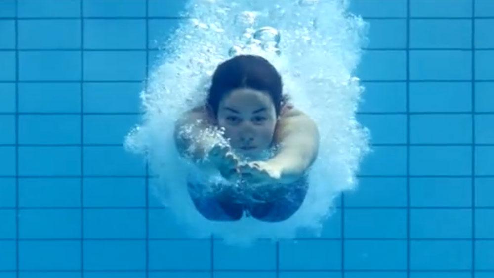 InStyle's tweet image. The “This Girl Can” Video is going viral and will inspire you to break a sweat: trib.al/cYMUoKm