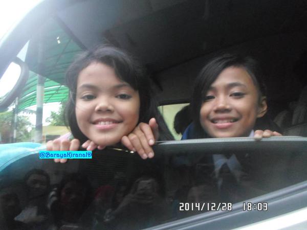 MutiOfc's tweet photo. Dede @muti_academia w/ @barayakirana @barayakiranaID #AlwaysSupportMuti http://t.co/O8VXu7fyRX