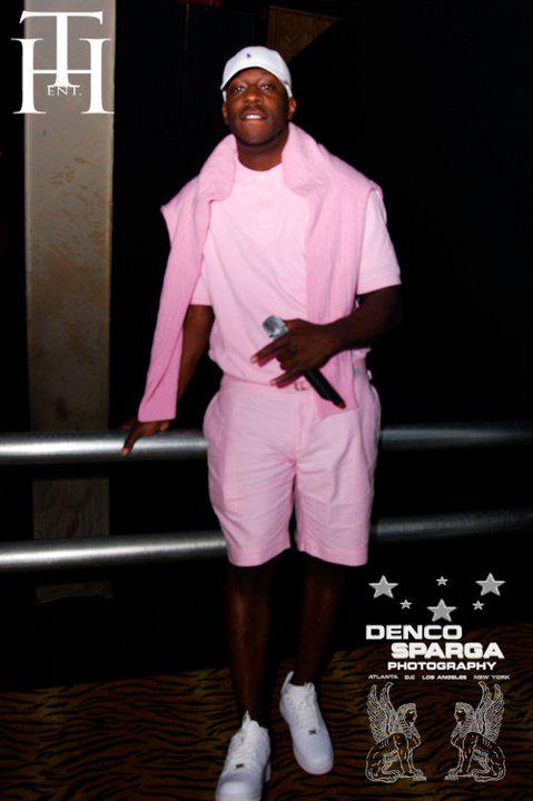 Awesome Today is a very important person\s bday. Happy bday to Young Dro. Please for respect 